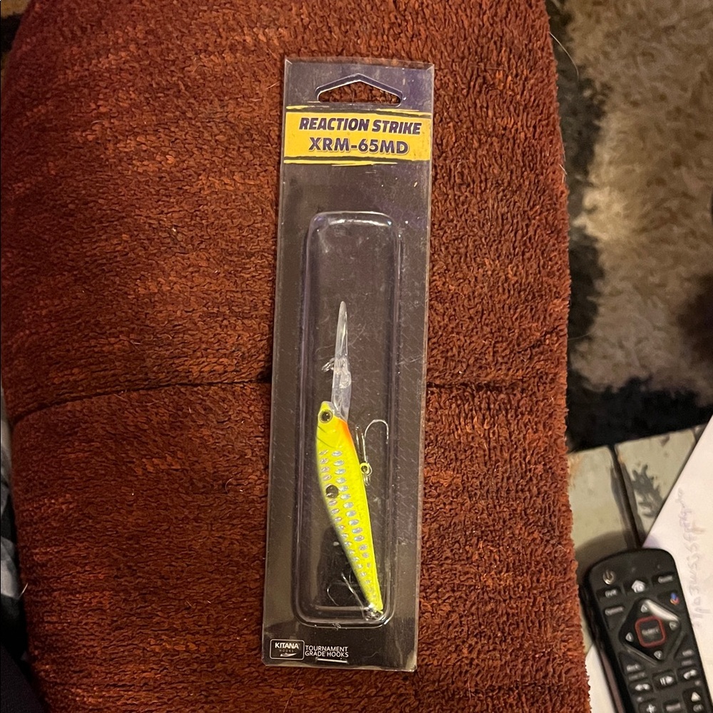 XRM-65MD Yellow Fishing Lure